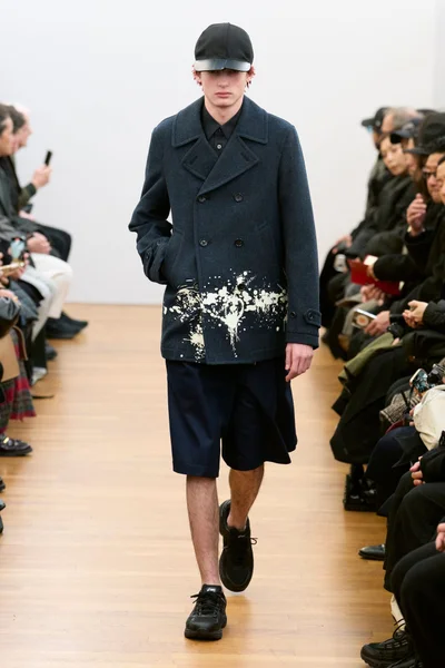 Look 27